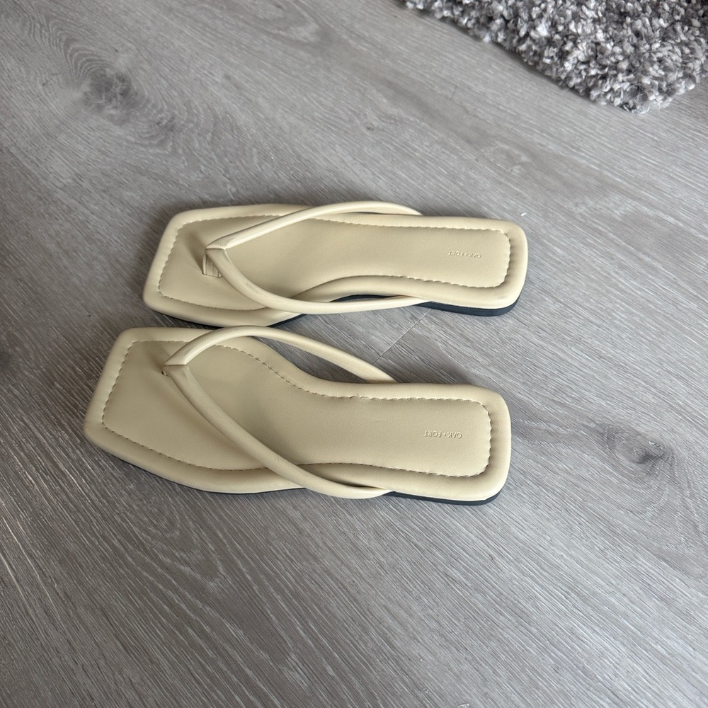OAK + FORT Cream Square-Toe Flip Flop Sandals